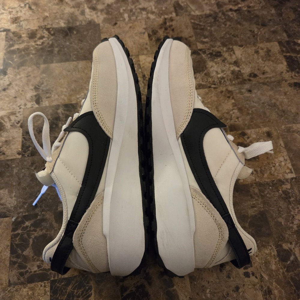 Nike Waffle Debut Women's sz 8 Low Top Lace-Up Sneakers Sanddrift casual active - Picture 13 of 16